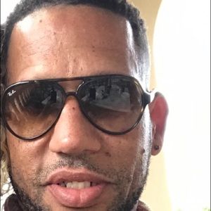 Meet your Posher, Earl